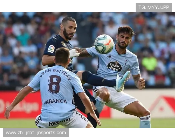 西甲联赛官方比赛图片与视觉资料汇总